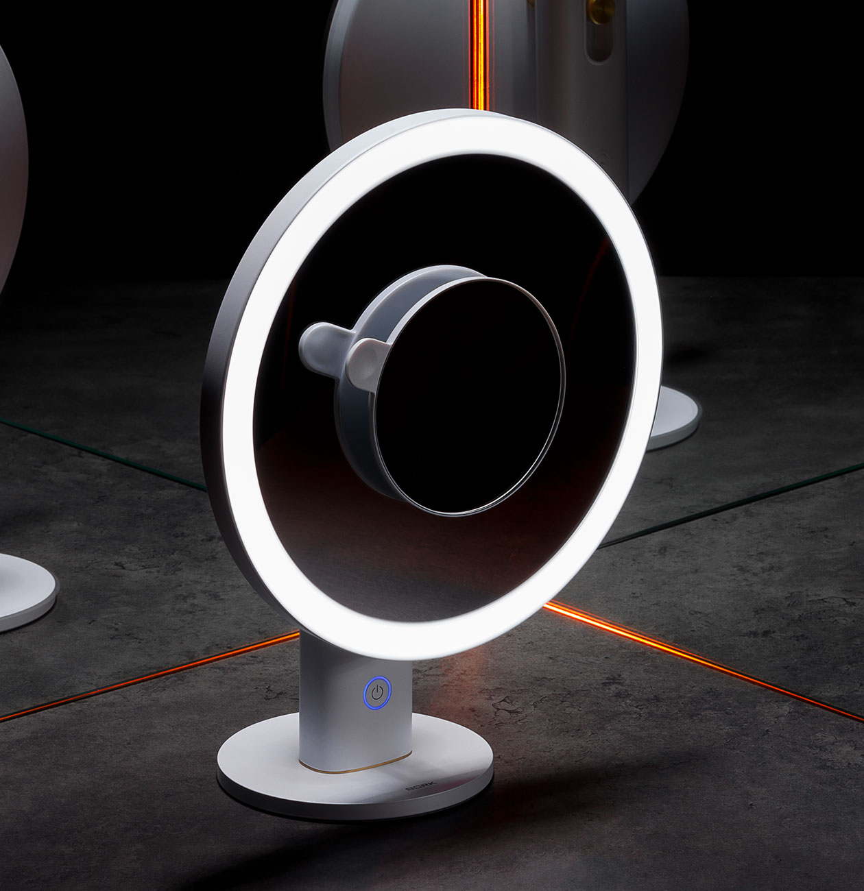 Косметическое зеркало D685 BORK