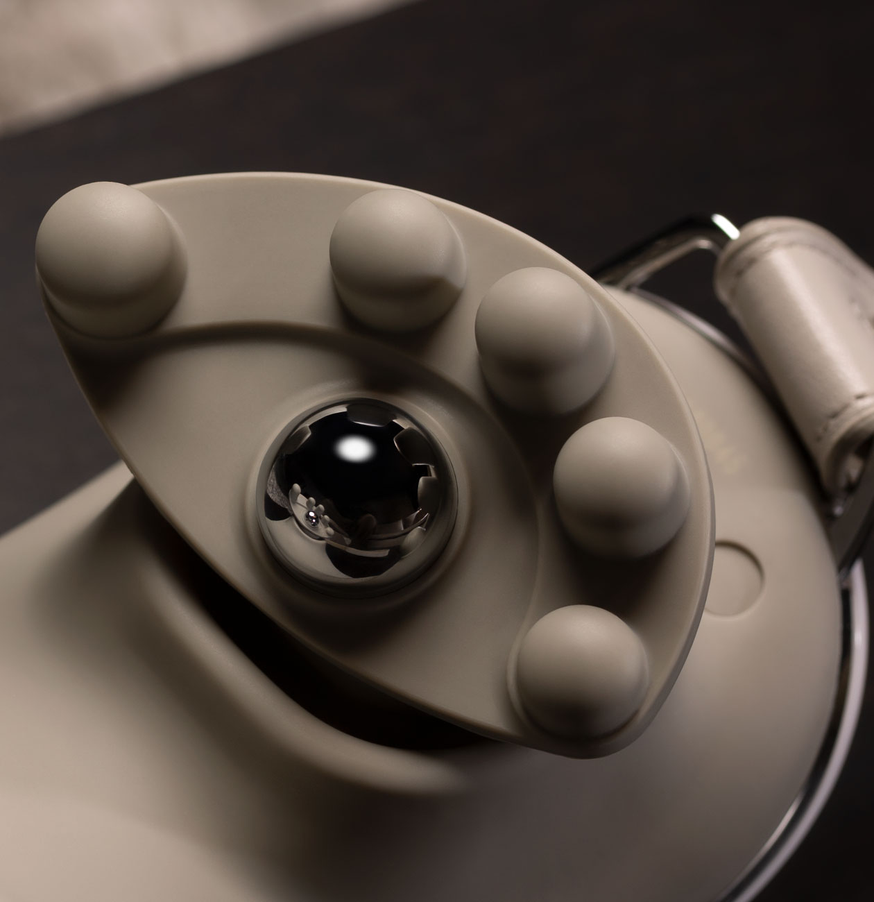 Массажер для шеи D602 BORK