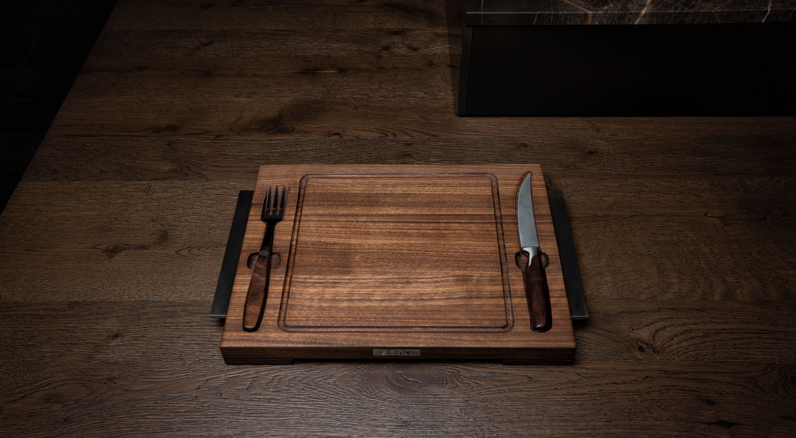 Доска для стейка с приборами BORK HB703 - фото 3