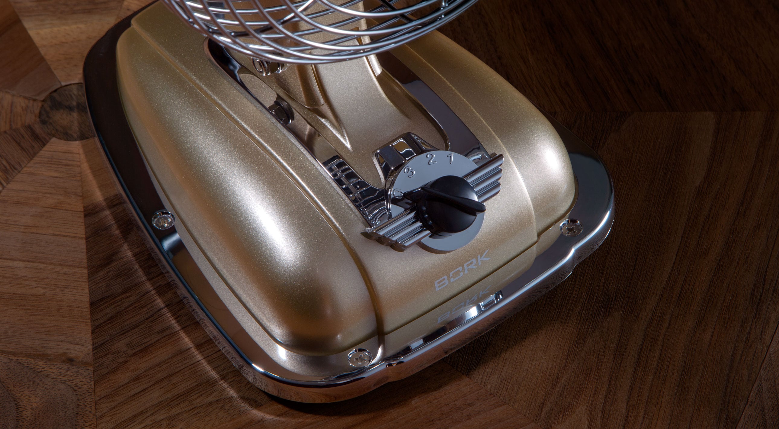 Настольный вентилятор BORK P703 ch - фото 2