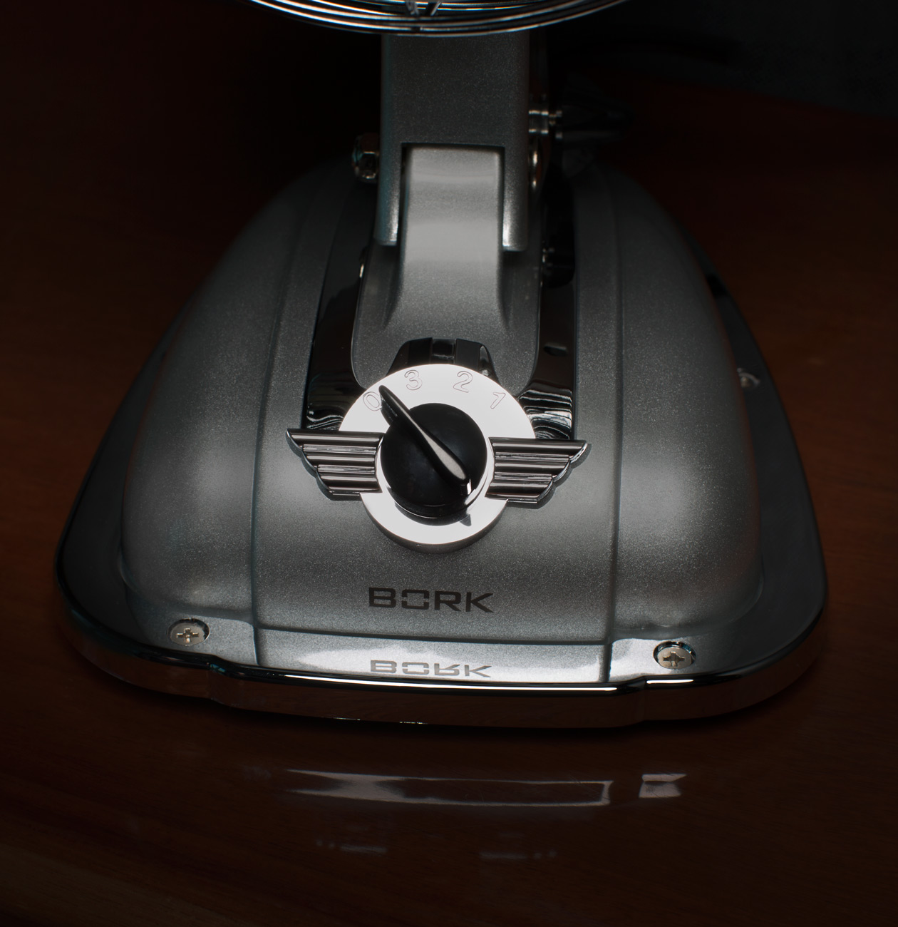Настольный вентилятор P703 BORK