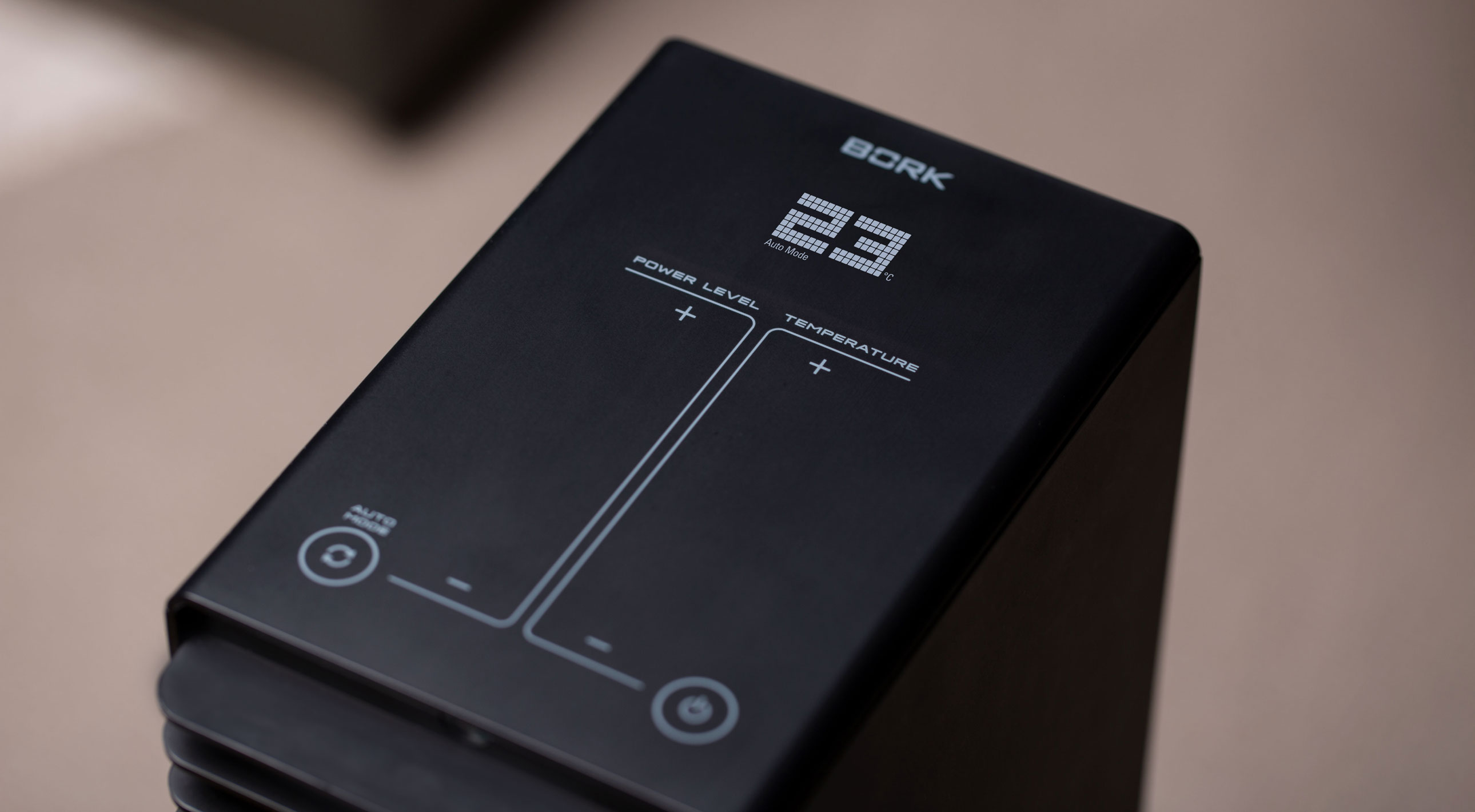 Ceramic heater BORK O800 bk - photo #{COUNT}