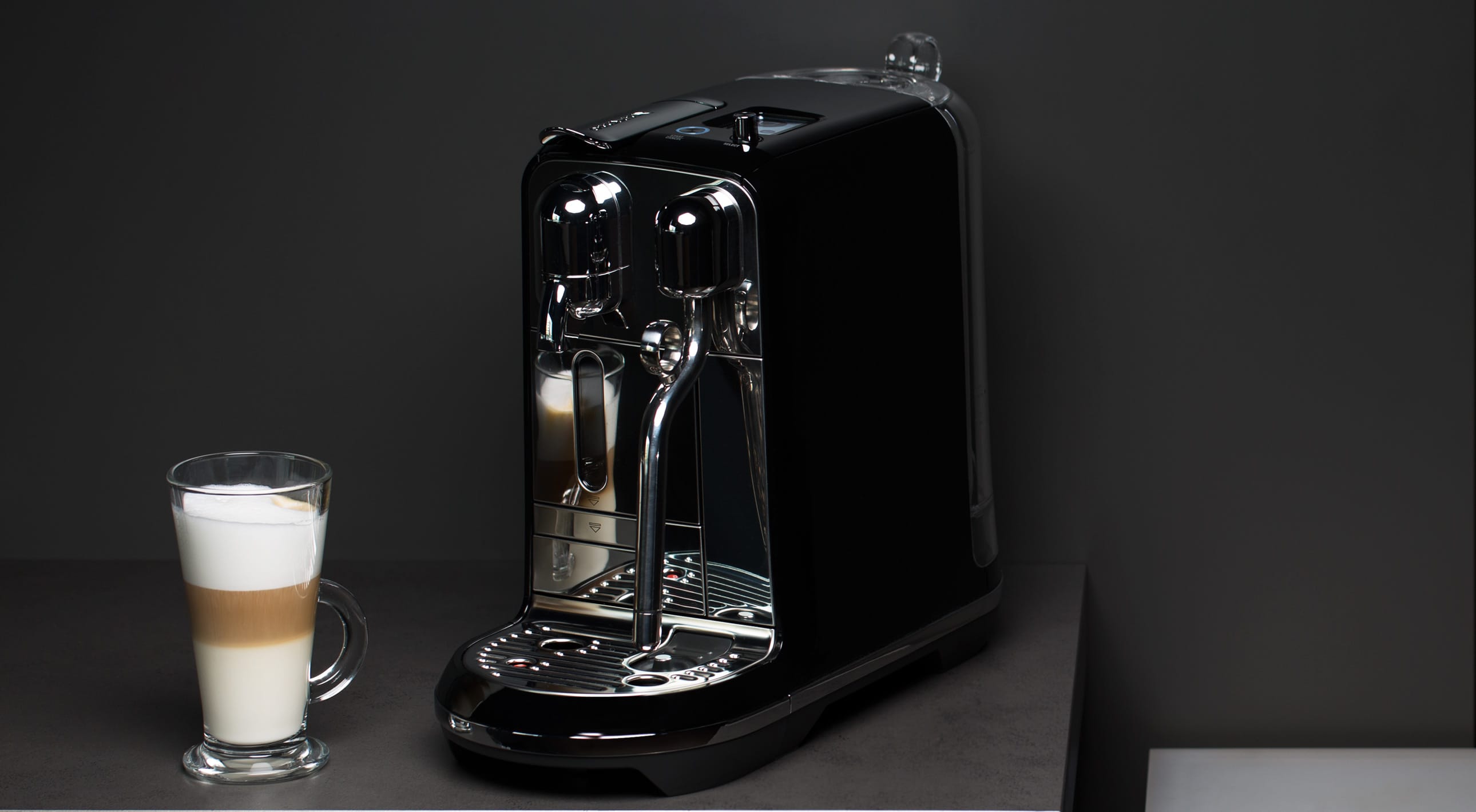 Капсульная кофемашина BORK C730 bk Creatista - фото 1