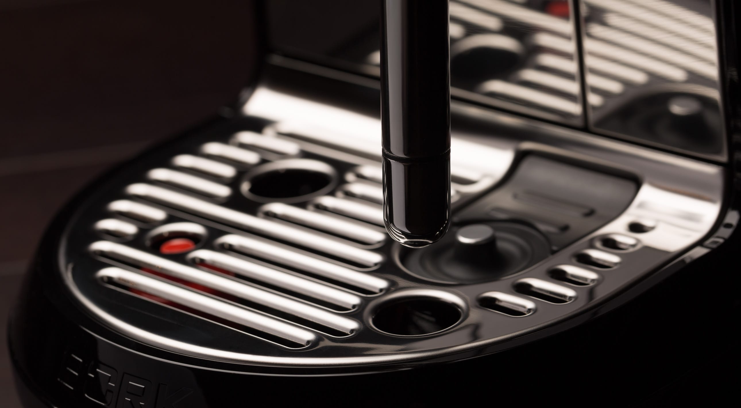 Капсульная кофемашина BORK C730 bk Creatista - фото 3