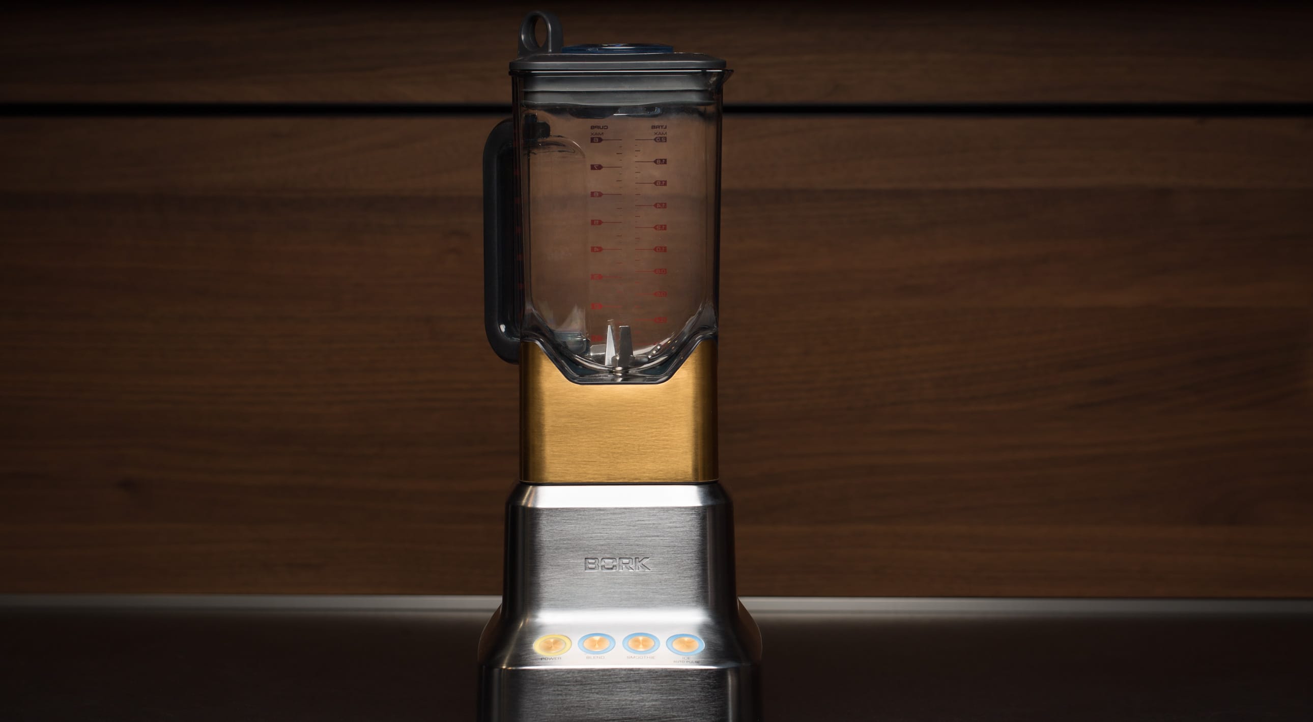 Блендер BORK B800 Gold - фото 1