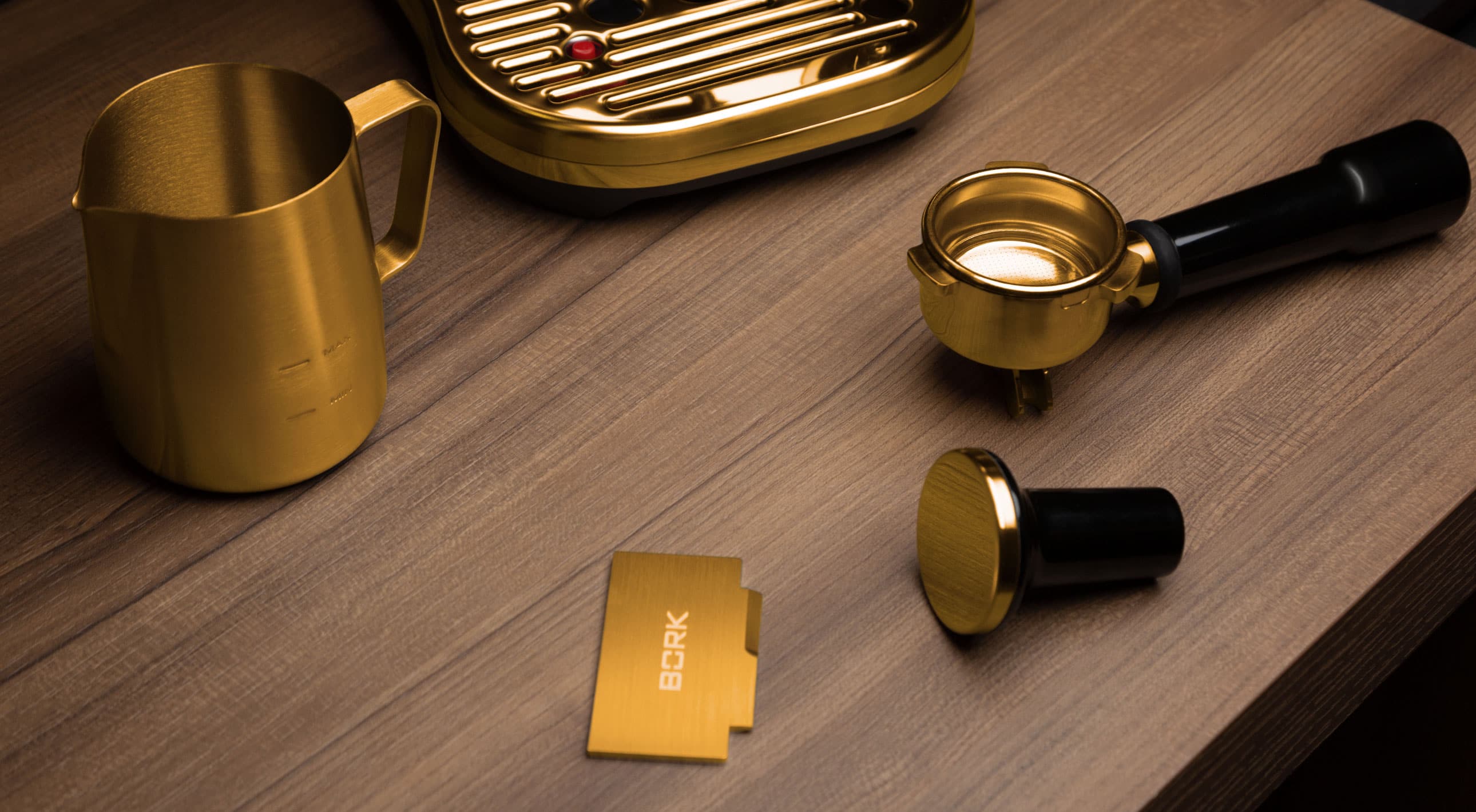 Кофеварка BORK C701 Gold - фото 2