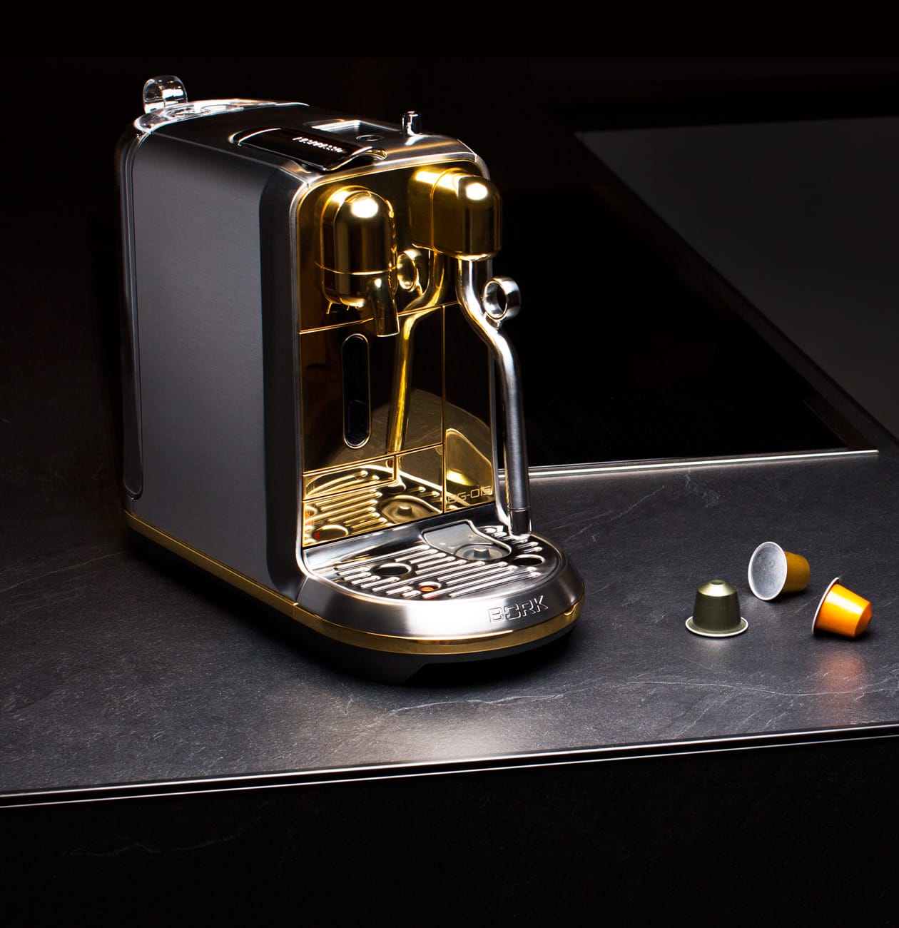 BORK C830 Creatista Plus Gold — купить капсульную кофемашину БОРК C830  Creatista Plus Gold, цена на сайте официального интернет-магазина BORK