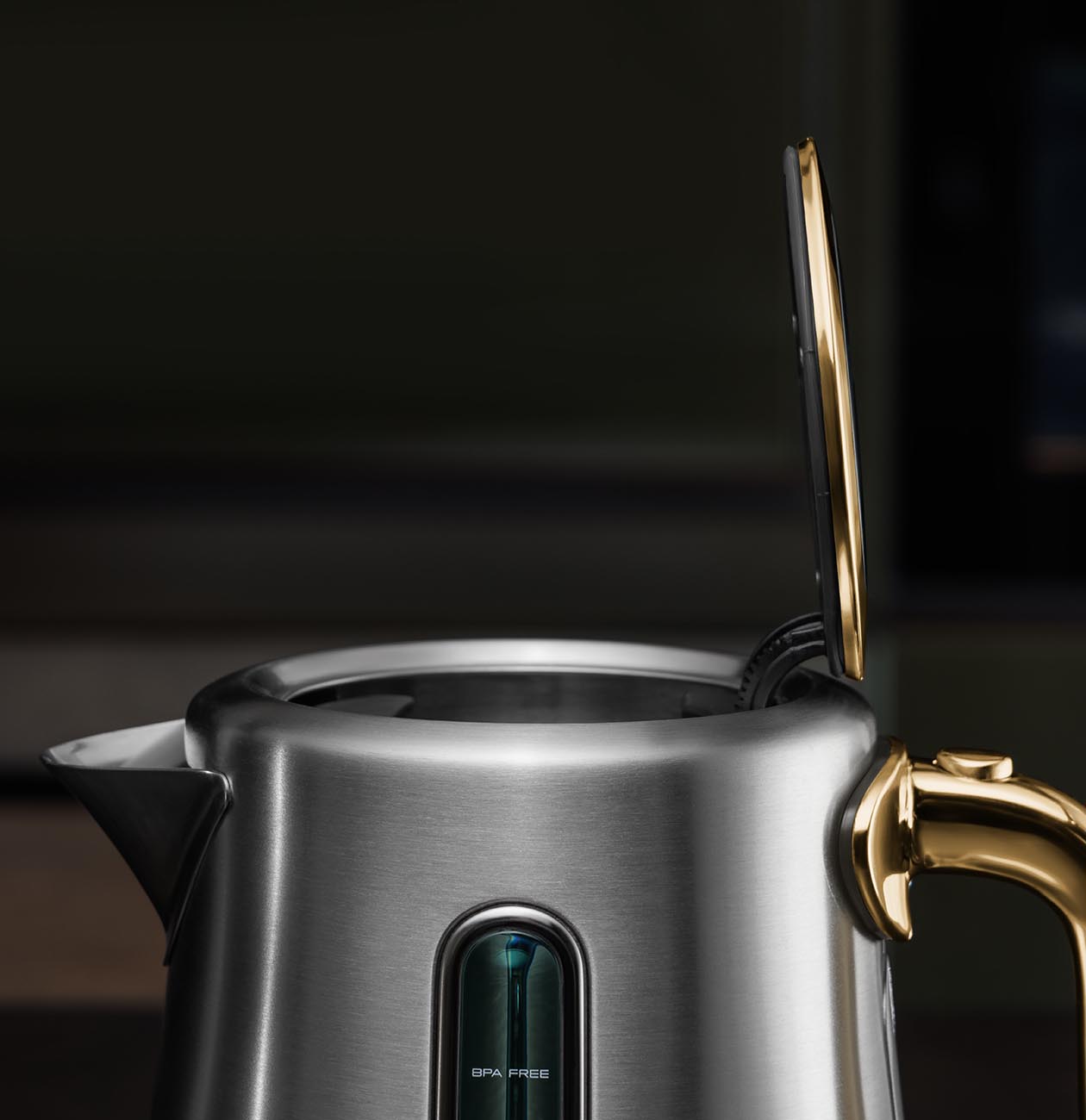 Чайник K704 BORK Gold