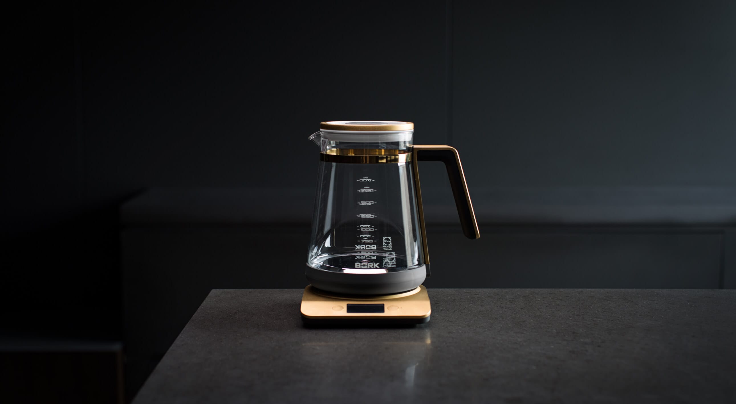 Чайник BORK K780 Gold - фото 3