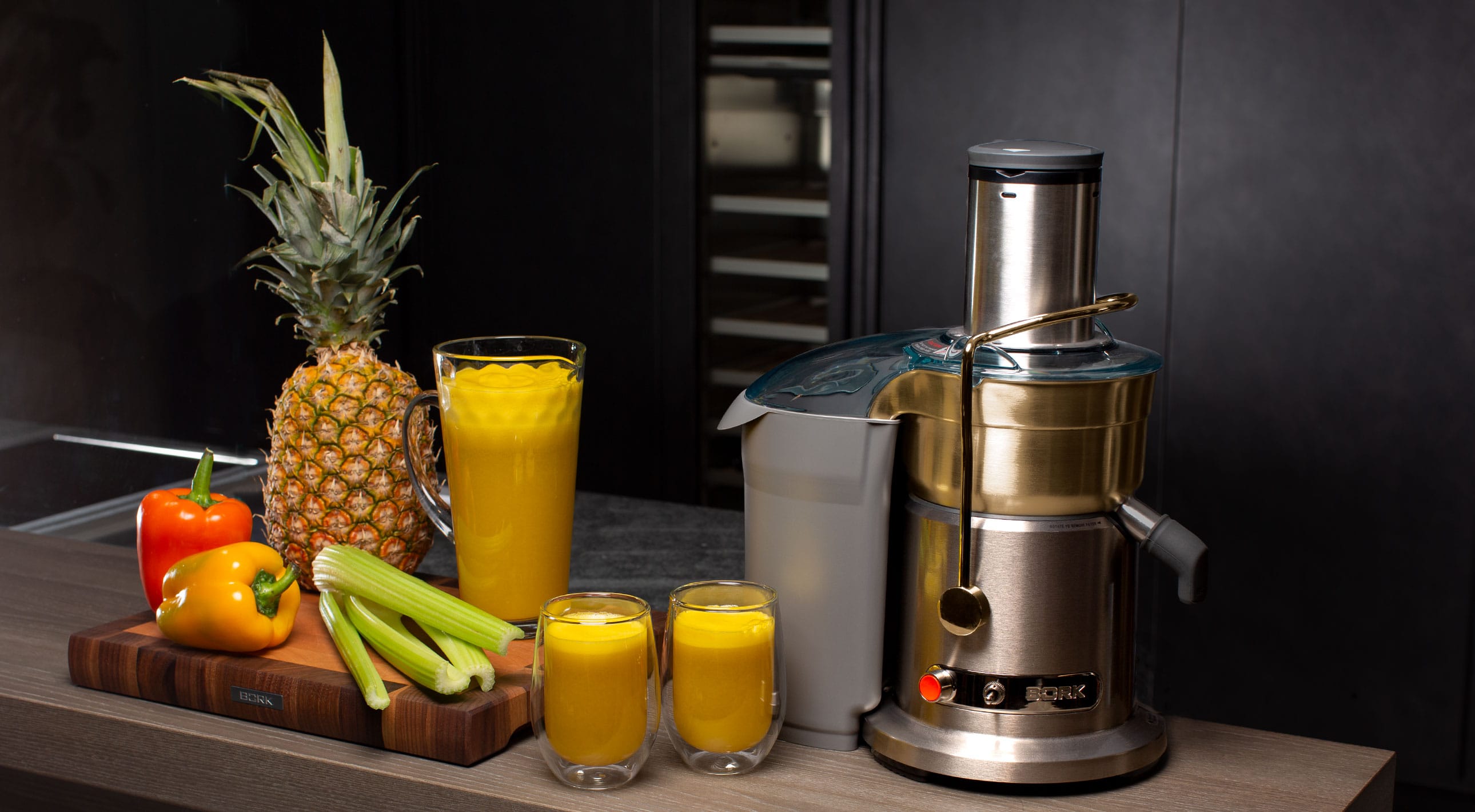Соковыжиматель BORK S800 Gold - фото 3