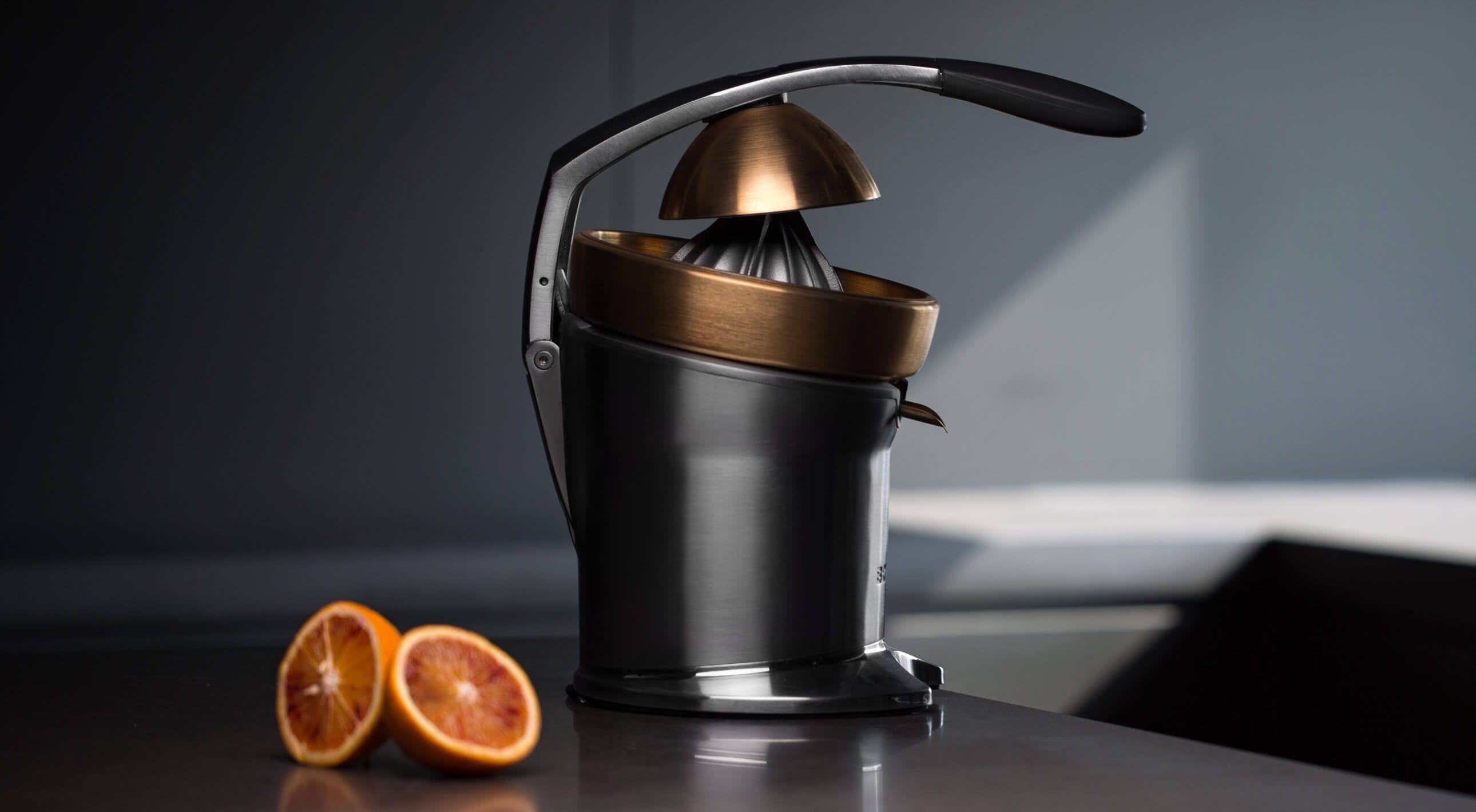 Соковыжиматель BORK Z800 Gold - фото 1