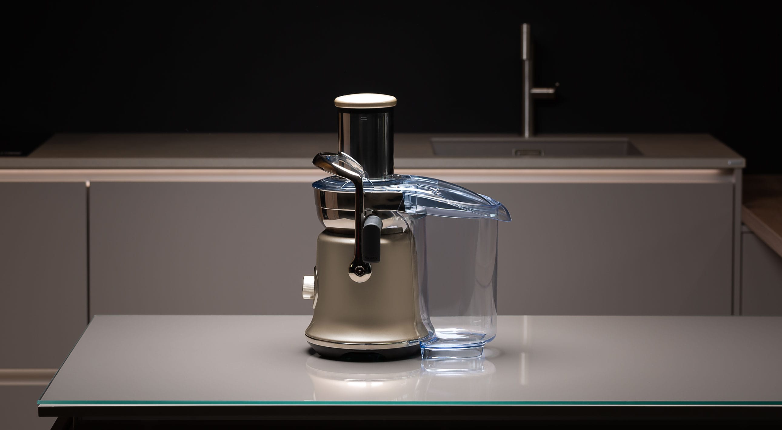 Соковыжиматель BORK S703 ch - фото 4