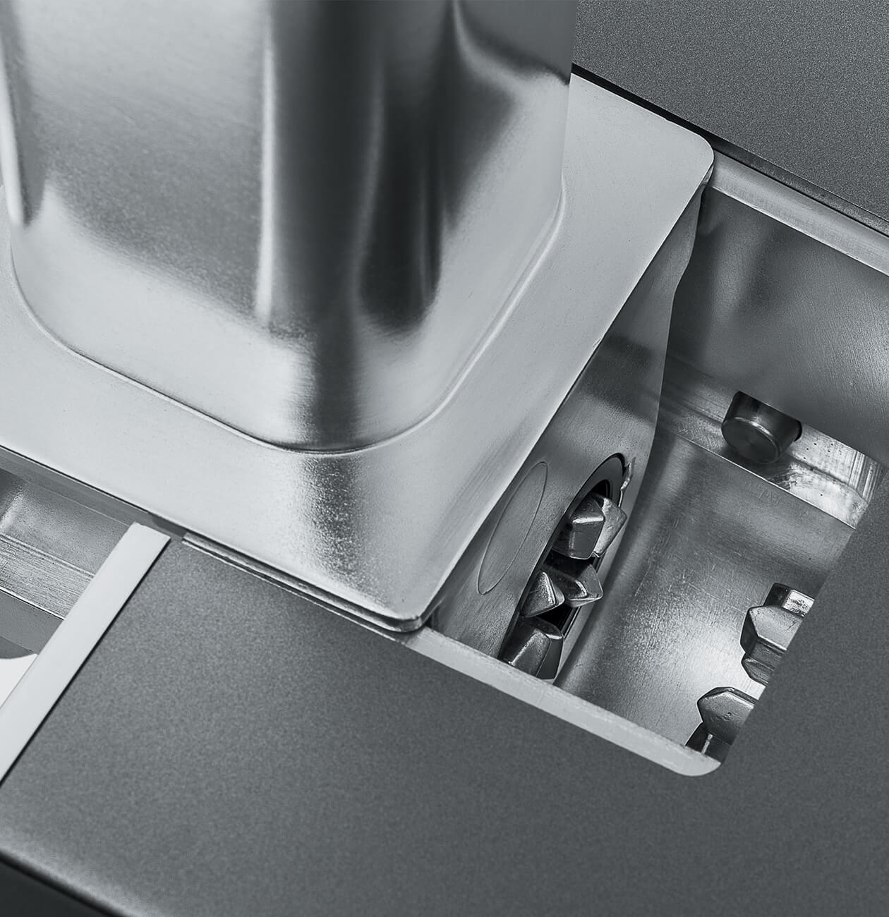 Мясорубка M780 BORK